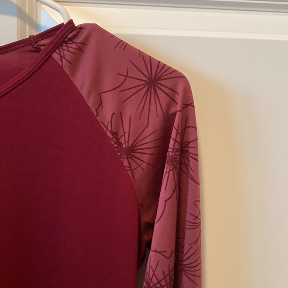 Patagonia performance shirt size medium - Picture 3 of 5